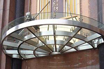 鋼結構弧形雨棚